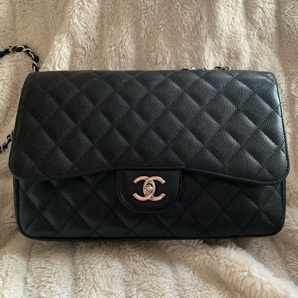 Meet your Posher, Danielle - Picture 7 of 8